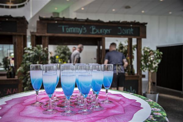 Sådan holder du den perfekte firmafest i København!